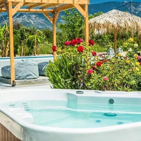 Agia Pelagia Sleeps 6 Pool Air Con Wifi 别墅 *